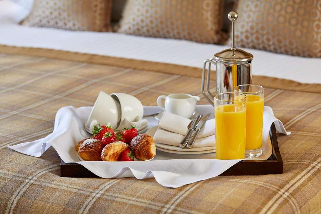Macdonald Morlich Hotel At Macdonald Aviemore Resort Room photo